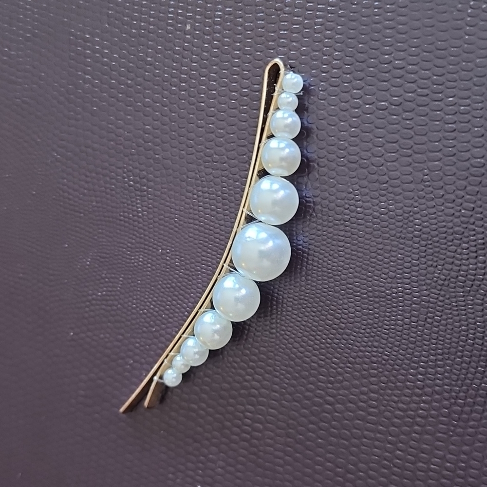 Faux Pearl Bobby